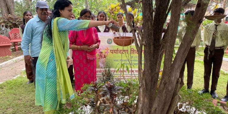 अपने घर से शुरू करनी होगी पर्यावरण संरक्षण की पहल – डॉ. सिडाना विश्व वसुंधरा दिवस संपन्न