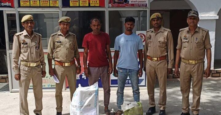 *20 लीटर अवैध कच्ची नाजायज देशी शराब व शराब बनाने के उपकरण के साथ 02 नफर अभियुक्त गिरफ्तार तथा मौके पर करीब 100 लीटर से अधिक लहन को नष्ट किया गया ।*