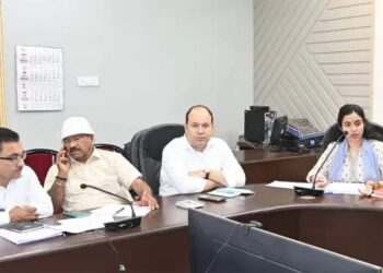 *जिला प्रशासन का नवाचार*  *शहीद स्मारक गोलबाजार परिसर में सजेगा 10 से 14 अप्रैल तक मेगा बुक फेयर*