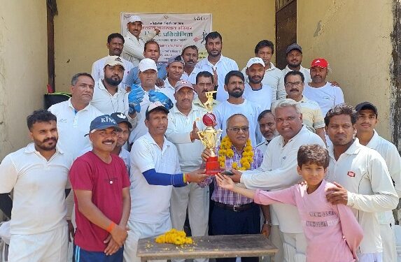 मतदाता जागरूकता अभियान के अंतर्गत हुआ क्रिकेट मैच,शिक्षा विभाग एवं आजाद ईलेवन के बीच हुआ मुकाबला….
