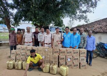 *अर्न्तराज्यीय शराब तस्कर पुलिस के गिरफ्त में घटना में अन्य आरोपियों की तलाश जारी*