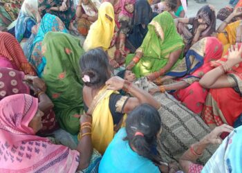 अज्ञात वाहन की टक्कर से महिला की मौत