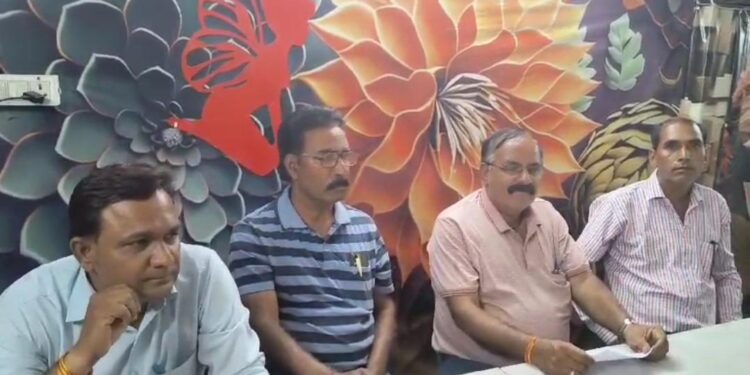 क्रिकेट टीम चयन में इटारसी के खिलाड़ियों से पक्षपात,पत्रकार वार्ता कर लगाए गंभीर आरोप,नर्मदापुरम संभाग क्रिकेट एसोसिएशन टीम में बाहरी खिलाड़ियों को कर रहा उपकृत, आरोपों को बताया निराधार…वीडियो