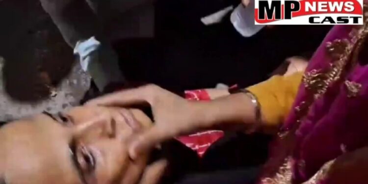 थाने में महिलाओं का जमकर हंगामा, पुलिस ने किया बल प्रयोग, हारून रंगीला नाम के हिस्ट्रीशीटर को NSA के तहत किया गया था गिरफ्तार,