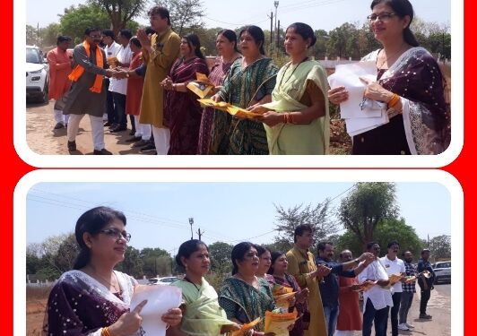 भाजपा सांसद प्रत्याशी के समर्थन में मांगा आशीर्वाद