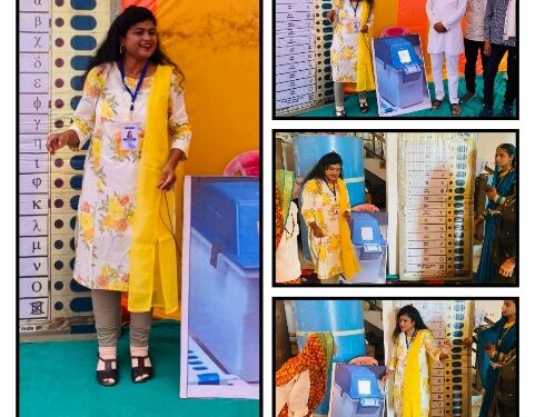 मतदान के समय सतर्क रहें ऑंख और कान चलित मॉडल के डिमांस्ट्रेशन से वीवीपेट की पर्ची को देखने किया जागरूक