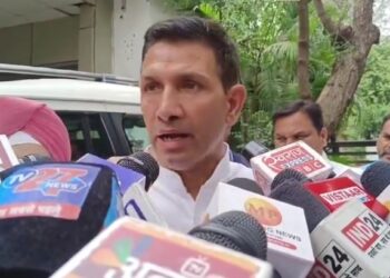 भोपाल खजुराहो सीट पर सपा प्रत्याशी का नामांकन रद्द होने पर भड़के जीतू पटवारी, बोले- देखे VIDEO