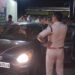 *पुलिस ने कार में चल रही दारू पार्टी को पकड़ा*