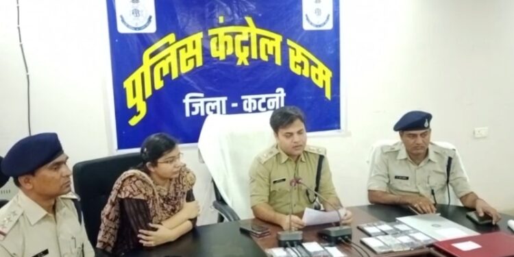 डकैती के आरोपियों को पकड़ने में मिली बड़ी सफलता, पांच आरोपियों से दो लेपटॉप 5 मोबाइल सहित 3,50,000 का मसरूका बरामद