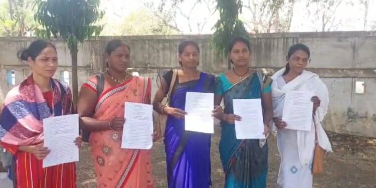 परासिया आंगनबाड़ी केंद्र में फर्जी नियुक्ति का मामला* देखिऐ VIDEO