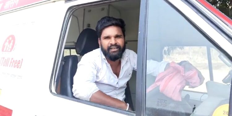 108 एम्बुलेंस के ड्राइवर का खेल पेशेंट के नाम पर बेवजह घूमाते हैं एम्बुलेंस