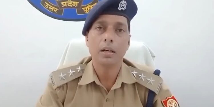 ललितपुर दो किशोरियों से शिक्षक ने किया रेप VIDEO