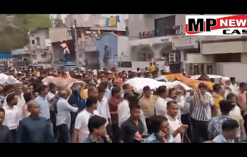 बेटियों ने दी पिता को मुखाग्नि, जैन समाज में गम का माहौल, बाजार में भी छाई उदासी, कल देर रात हुआ था हादसा, 