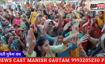 कन्हैया के जन्म पर झूमे भक्त देखे VIDEO