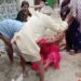 घरेलू विवाद में दबंगो ने महिला को जमकर पीटा देखिऐ पूरा VIDEO