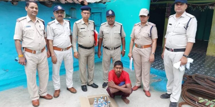 मदिरा का अवैध संग्रहण एवं विक्रय करने वालों के यहां आबकारी विभाग की दबिश  आबकारी अधिनियम के तहत 9 प्रकरण पंजीबद्ध