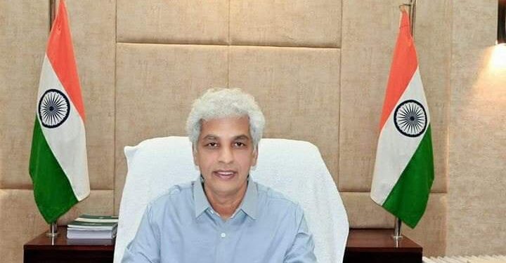 कलेक्टर दीपक सक्सेना के निर्देशानुसार सहायक श्रम आयुक्त ने विभिन्न संस्थानों में बाल श्रम विमुक्ति अभियान चलाया।
