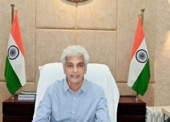 छात्र और अभिभावक ….करें स्कूल मैनेजमेंट से सवाल…