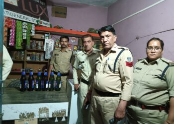 लोक सभा निर्वाचन 2024 को दृष्टिगत रखते हुए अवैध शराब के विरूद्ध सतत अभियान*