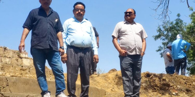 नगर निगम आयुक्त ने किया माई नदी पुनर्जीवन कार्य का औचक निरीक्षण*