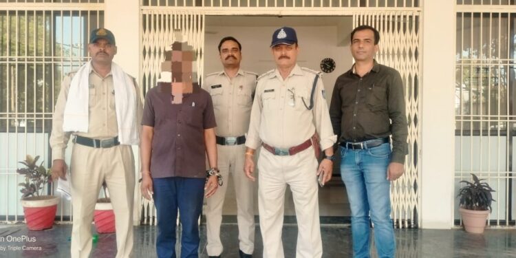 *13 वर्षों से फरार चल रहे स्थाई वारंटी को कोतवाली पुलिस ने किया गिरफ्तार*