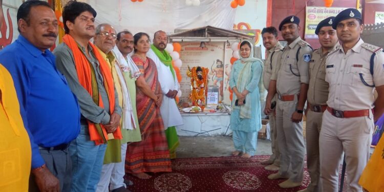 कटनी कोतवाली सी एस पी समेत 4 थानों के प्राभारी पहुचे परशुरामजी के मंदिर
