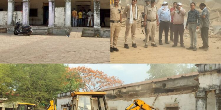 कई साल पुराना जर्जर भवन नपा ने कराया निस्तेनाबूत उक्त स्थान पर पानी की टंकी बनाई जाएगी पुराना नगर पालिका भवन भी जल्दी ही टूटेगा