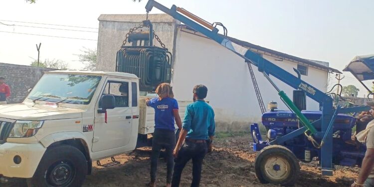 विद्युत चोरी का बड़ा मामला पकड़ा गया* *वर्धमान कृषि उद्योग के विरुद्ध एफआईआर दर्ज* *17 लाख 56 हजार 119 रुपये के बिल की वसूली होगी*