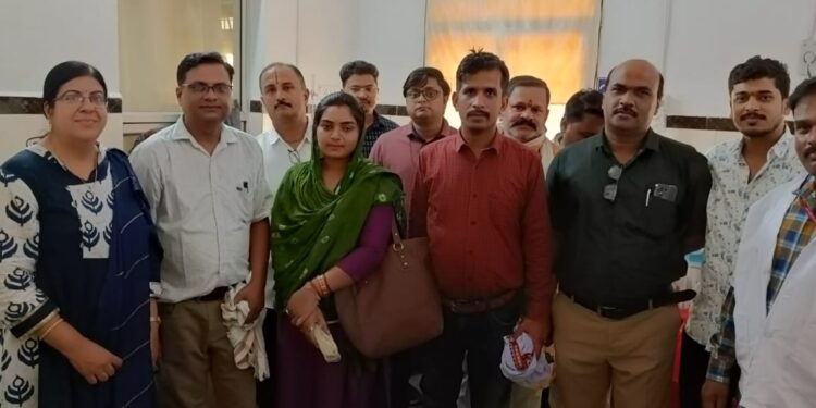 *66 यूनिट ब्लड विजयराघवगढ़ ब्लड डोनेशन कैंप में रक्त दान दाताओं द्वारा दिया गया*