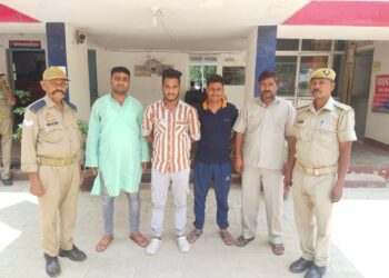 थाना तालग्राम पुलिस द्वारा मुकदमें में वाँछित 4 नफर अभि,गण को किया गया गिरफ्तार ।