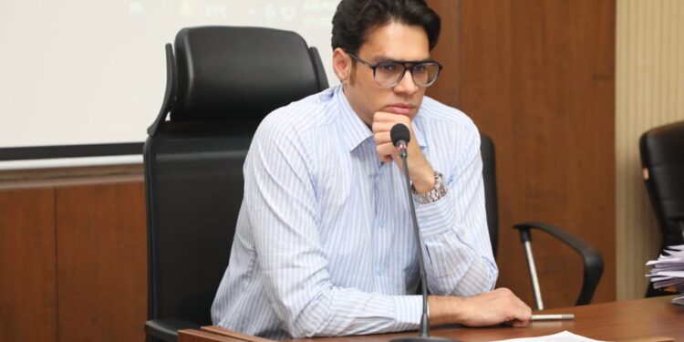 शिकायतों  को संज्ञान में लेकर कलेक्टर श्री प्रसाद ने करवाई प्रभावी कार्यवाही  पांच ग्रामों में हुई पेयजल आपूर्ति बहाल