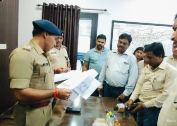 *पत्रकारों पर आरोप लगाना विधायक को पड़ा महंगा विधायक केखिलाफ पत्रकार हुए लामबंदआईजी,एसपी से हुई शिकायत*