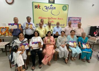 *वरिष्ठजनों का उत्साहवर्द्धन करने हेतु विशेष कैरम प्रतियोगिता का आयोजन*