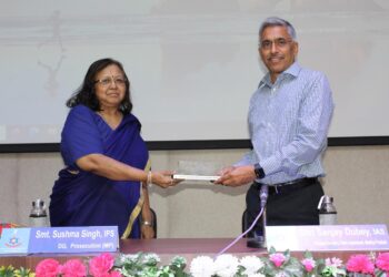 अपने कर्तव्‍य का पालन करते हुए अपने एवं परिवार के स्‍वास्‍थ्‍य का रखें ध्‍यान – प्रमुख गृह सचिव                 साक्षियों की सुरक्षा पर विशेष ध्‍यान रखे अधिकारी