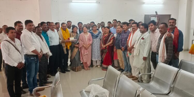 आरटीओ कार्यालय से सेवानिवृत हुए बाबू बीपी शर्मा