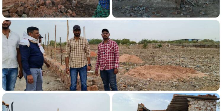 शासकीय भूमि से अतिक्रमण हटाने हुई कार्यवाही  करीब 4 करोड़ रुपए अनुमानित बाजार मूल्य की शासकीय भूमि हुई अतिक्रमण मुक्त