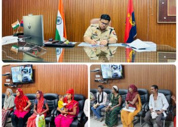 *पुलिस अधीक्षक कन्नौज अमित कुमार आनन्द द्वारा जनता दर्शन में आये फरियादियों की समस्याएं/शिकायतों को सुना गया ।*