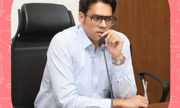 कलेक्टर श्री प्रसाद ने सीमांकन प्रकरणों के निपटारे में तेजी लाने राजस्व अधिकारियों को दिए निर्देश जिले में अब तक 777 लंबित सीमांकन प्रकरणों का किया गया निराकरण