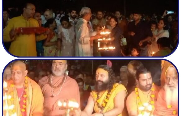 मां नर्मदा की आरती में शामिल हुए शंकराचार्य स्वामी सदानंद सरस्वती  मां नर्मदा की आरती में हुए शामिल