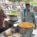 56 दुकान पर मतदाता के लिए पोहे…वोटिंग कर आने वालो के लिए फ्री देखे VIDEO
