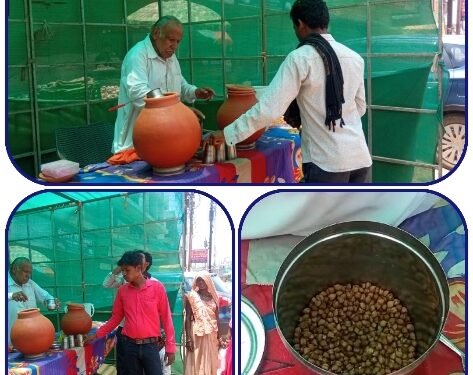 मानव सेवा ही धर्म, सिंघी समाज द्वारा भीषण गर्मी को ध्यान देते हुए भीगे चने खिलाकर पिला रहे पानी