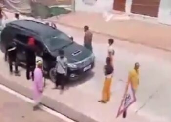 बागेश्वर धाम पीठाधीश्वर धीरेंद्र कृष्ण शास्त्री के भाई शालिग्राम गर्ग पर फिर लगा गुंडागर्दी का आरोप, देखिऐ VIDEO