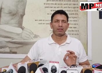 भोपाल  कांग्रेस प्रदेश अध्यक्ष जीतू पटवारी का बयान, एमपी तीन ‘C’ से ग्रसित है- कर्ज, क्राइम और करप्शन। एमपी में माफियाओं की जड़े जम चुकी हैं, प्रदेश में आत्महत्या का रेट बढ़ता जा रहा देखिऐ VIDEO