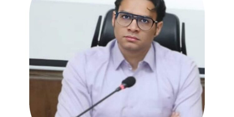 कलेक्टर ने विजयराघवगढ़ के अमरैया में अनाधिकृत कॉलोनी विकसित करने के मामले में आनन्द गोयनका को जारी किया कारण बताओ नोटिस कलेक्टर ने 27 मई को जवाब देने का दिया समय