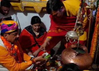 भगवान परशुराम जी की जन्‍मस्‍थली जानापाव पहुंचे। जहां उन्होंने पूजा-अर्चना करते हुए उनका आशीर्वाद प्राप्त किया