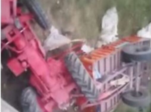 MP दर्शनार्थियों से भरी ट्रैक्टर ट्रॉली पलटी, 5 श्रद्धालुओं की मौत, कई घायल