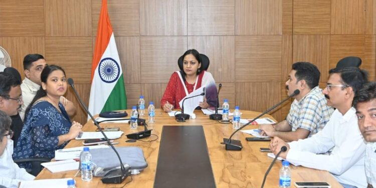 जिला स्तरीय कार्पोरेट सामाजिक दायित्व समिति की बैठक संपन्न