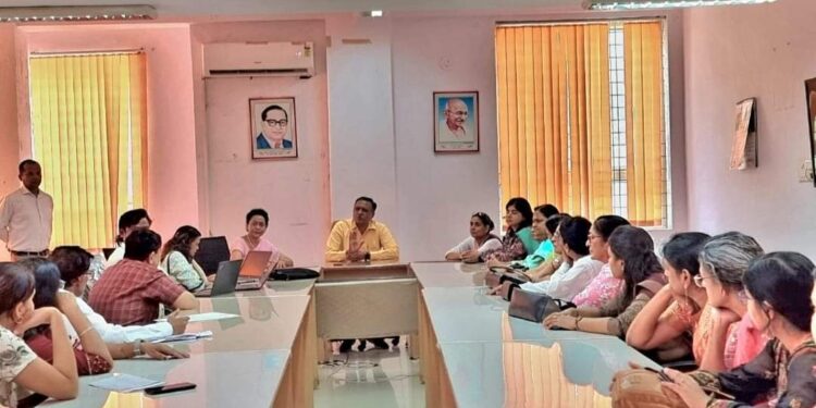 जिले अंतर्गत संचालित समस्त निजी नर्सिंग होम की बैठक संपन्न