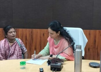 जनसुनवाई में कलेक्टर ने सुनी 64 आवेदकों की समस्या