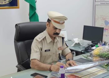 नवागत पुलिस अधीक्षक श्री सुनील कुमार मेहता (भा.पु.से.) द्वारा आज शाम पुलिस अधीक्षक कार्यालय पहुंचकर पदभार ग्रहण किया 